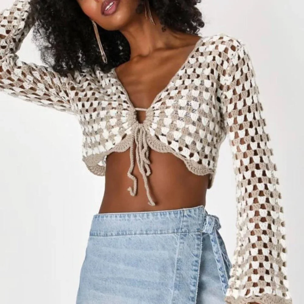 Line and Dot Cream and White crochet‎ crop tie top Size small